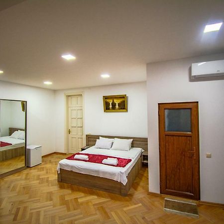 Nana'S Guesthouse Batumi Zewnętrze zdjęcie