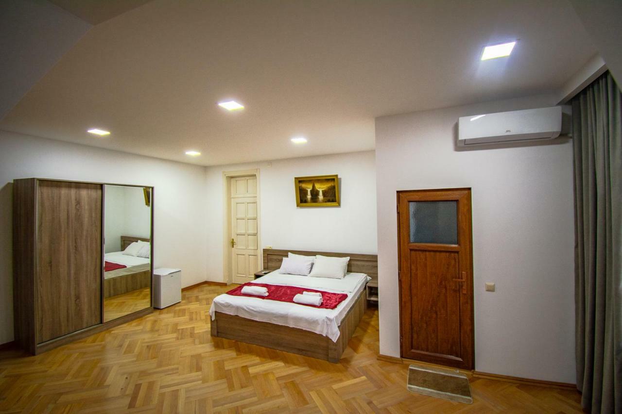 Nana'S Guesthouse Batumi Zewnętrze zdjęcie