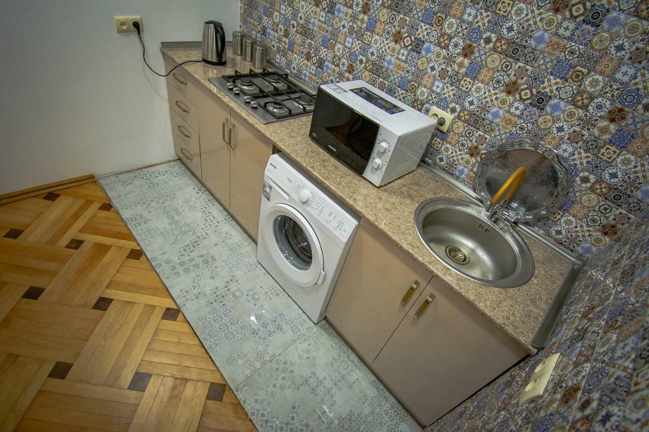 Nana'S Guesthouse Batumi Zewnętrze zdjęcie